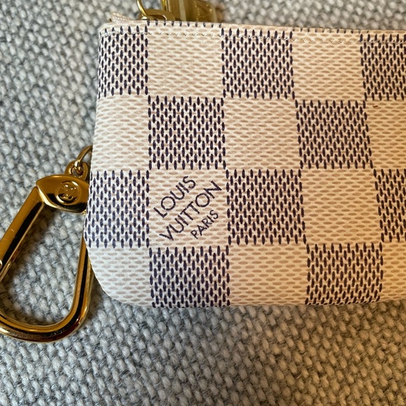 SOLD Authentic Louis Vuitton Cles Damier Azur - Picture 7 of 11